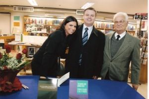 Lan&ccedil;amento: Livro 'Temas de Direito e Processos Coletivos' de Jos&eacute; Maria Tesheiner e Mari&acirc;ngela Guerreiro Milhoranza - O Site P&aacute;ginas de Direito foi criado pelo Professor Livre Docente pela Universidade Federal do Rio Grande do Sul, Desembargador Aposentado do Tribunal de Justi&ccedil;a do Rio Grande do Sul e ex Professor Titular do Mestrado e Doutorado da PUCRS